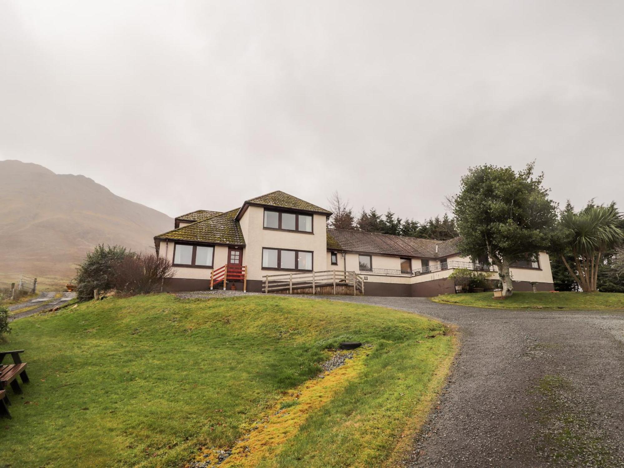 Mackenzies Peak Villa Sconser Exterior photo